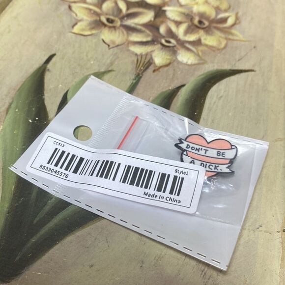 Don’t be a Dick Petite Pink Enamel Heart Pin NEW IN PACKAGE - Picture 4 of 4
